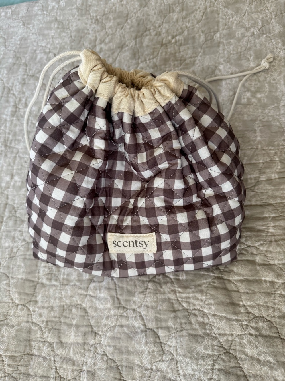 Scentsy Fall 2026 Wax Scent Samples in Exclusive Quilted Gingham Drawstring Bag